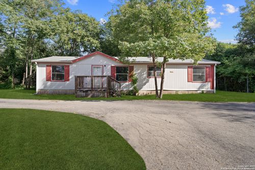 106 Haeckerville Rd, Cibolo, TX, 78108-3926 | Card Image