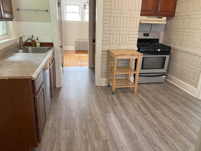 39 Barnard Rd, House other with 2 bedrooms, 1 bathrooms and 2 parking in Worcester MA | Image 13