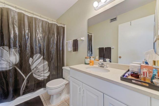 597 Lakeside Dr, Condo with 2 bedrooms, 2 bathrooms and null parking in BRADENTON FL | Image 19