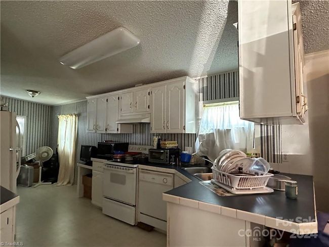 100 Springs Ct, House other with 3 bedrooms, 2 bathrooms and null parking in Stony Point NC | Image 6