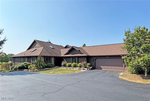 3674 Fenn Rd, Medina, OH, 44256-9064 | Card Image