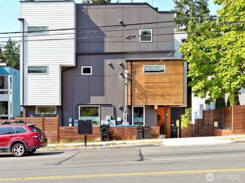 apt-c-14023 Greenwood Ave N, Seattle, WA, 98133-6889 | Card Image