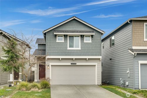 18709 107th Avenue Ct E, Puyallup, WA, 98374 | Card Image