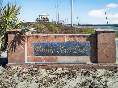 25306 Intrepid Ln, Galveston, TX, 77554-6612 | Card Image