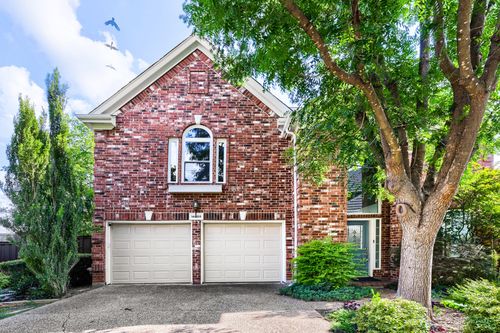 14589 Blueberry Ct, Addison, TX, 75001-7962 | Card Image