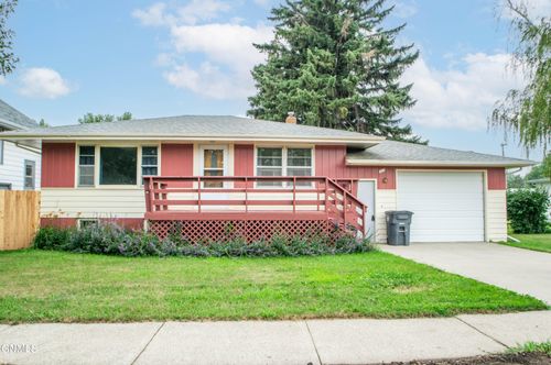 505 Dakota Ave, Wilton, ND, 58579-7110 | Card Image