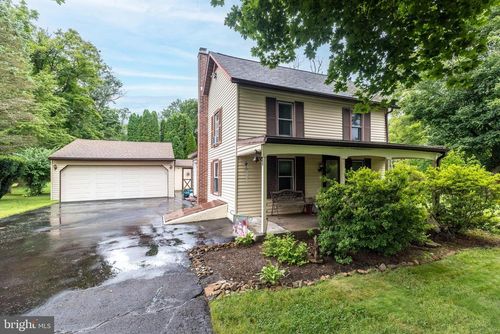 1108 Dogwood Ln, QUAKERTOWN, PA, 18951-5926 | Card Image