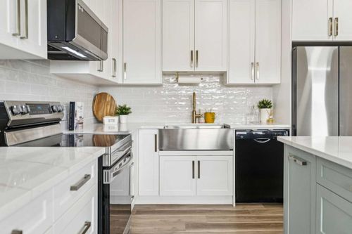 50 Riviera View, Cochrane, AB, T4C0Y7 | Card Image