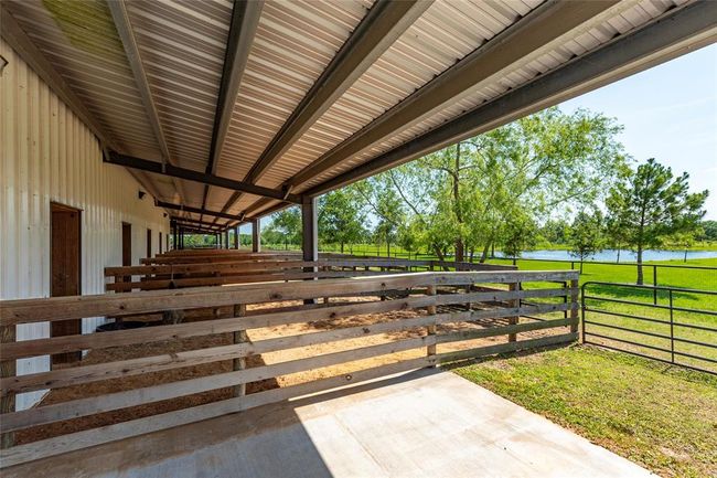 2112 Washington Ave, House other with 3 bedrooms, 4 bathrooms and 7 parking in Alvin TX | Image 33