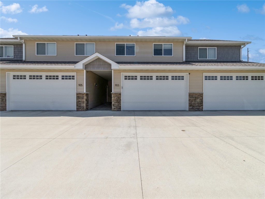 Summerset Pl, Indianola, IA 50125