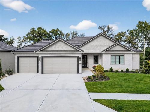 8170 Westlake Dr, Parkville, MO, 64152 | Card Image