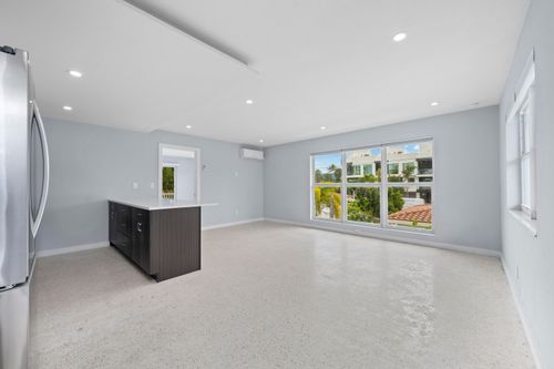 3-3220 Ne 7th Place, Pompano Beach, FL, 33062 | Card Image