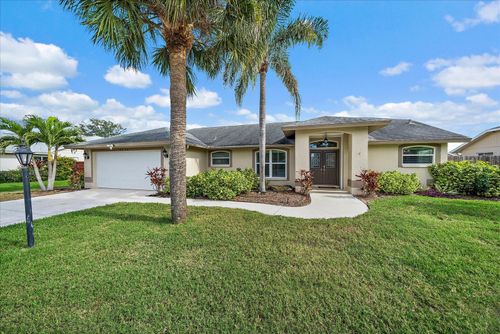 4424 Diamond Cir W, SARASOTA, FL, 34233-2049 | Card Image
