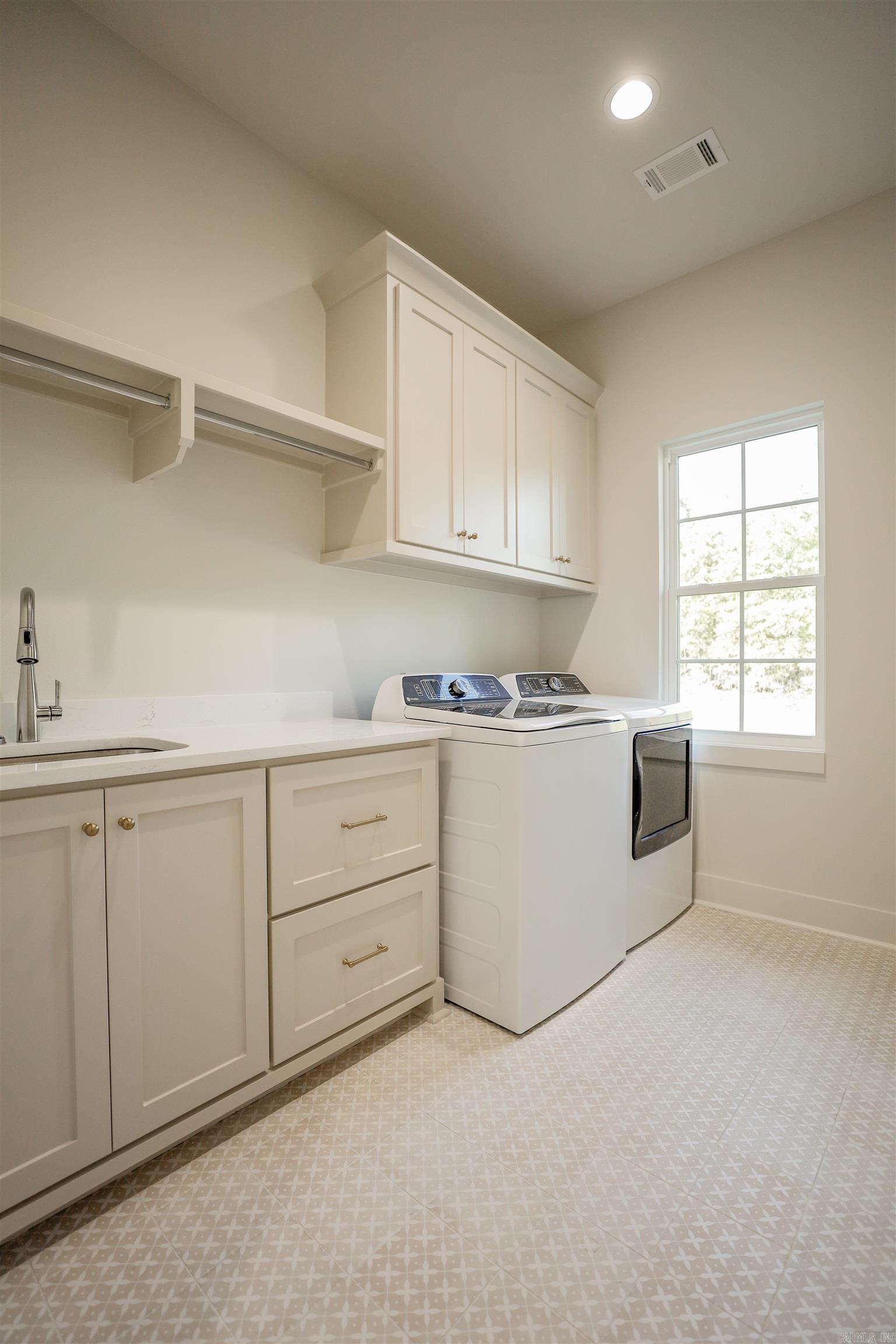 Waterview Meadow Ln, Roland, AR 72135 #1