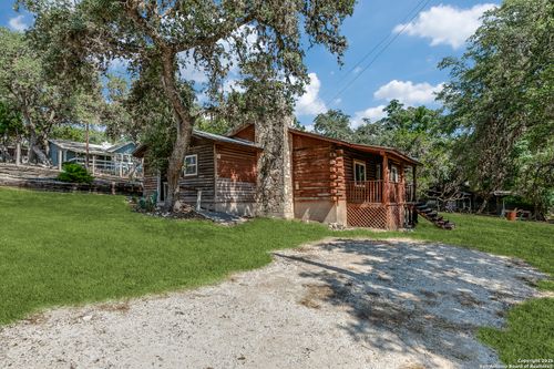 162 Water View Dr, Lakehills, TX, 78063-6339 | Card Image