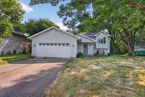 443 Market St S, Shakopee, MN, 55379-1557 | Card Image