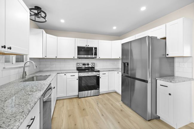 8898 Bishop Rd, House other with 3 bedrooms, 3 bathrooms and null parking in Brighton MI | Image 5