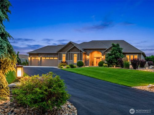 118 E Mountain Brook Ln, Wenatchee, WA, 98801-9159 | Card Image