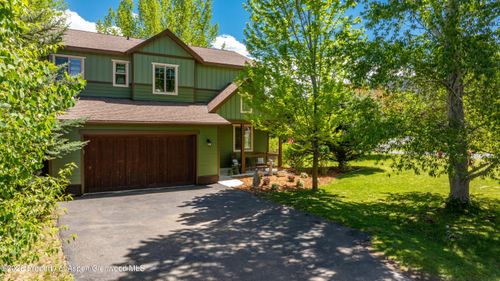 106 Wild Rose Dr, Glenwood Springs, CO, 81601-8628 | Card Image