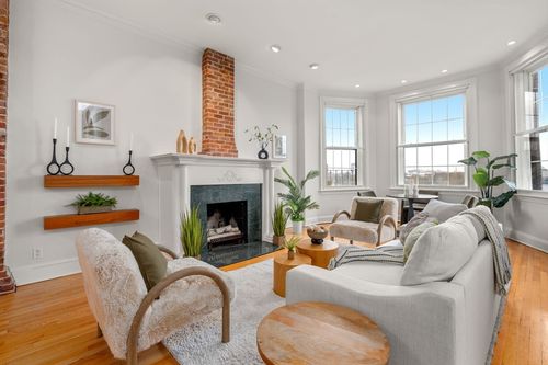 6-37 Bay State Rd, Boston, MA, 02215-2120 | Card Image