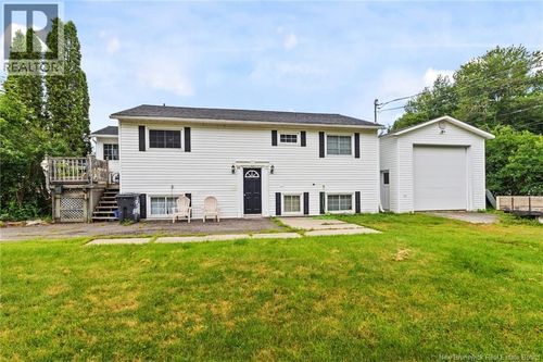 93 Burpee St, Fredericton, NB, E3A1M2 | Card Image