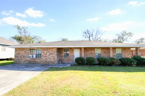 121 Clara St, Schriever, LA, 70395-3428 | Card Image