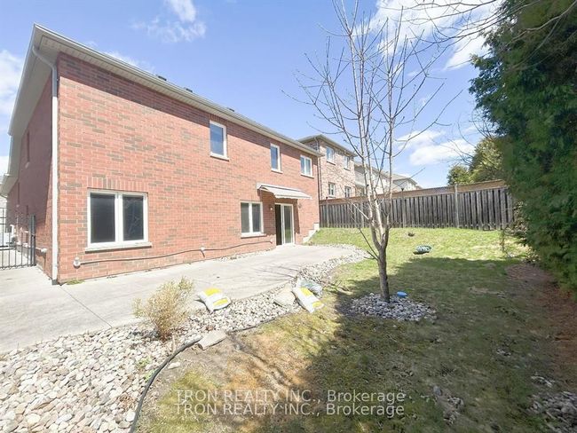 888 Barbados St, House other with 4 bedrooms, 3 bathrooms and 4 parking in Oshawa ON | Image 24