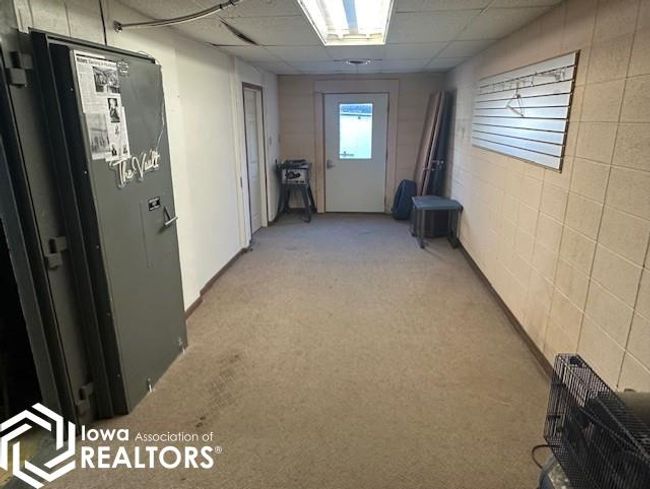 617 Sumner Ave, Home with 2 bedrooms, 0 bathrooms and 4 parking in Humboldt IA | Image 10