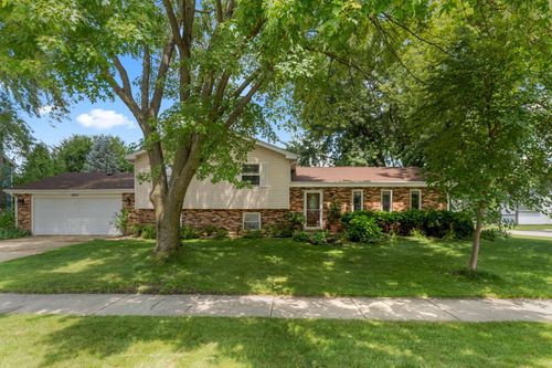 2613 Midland Dr, Naperville, IL, 60564-8513 | Card Image