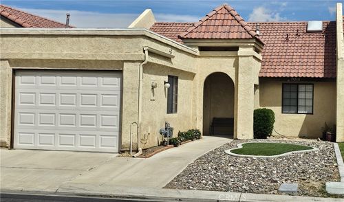 19268 Elm, Apple Valley, CA, 92308 | Card Image