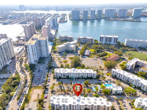 apt-409-17560 Atlantic Blvd, Sunny Isles Beach, FL, 33160-2834 | Card Image