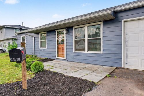 4715 Arnold Ave, Columbus, OH, 43228-1800 | Card Image