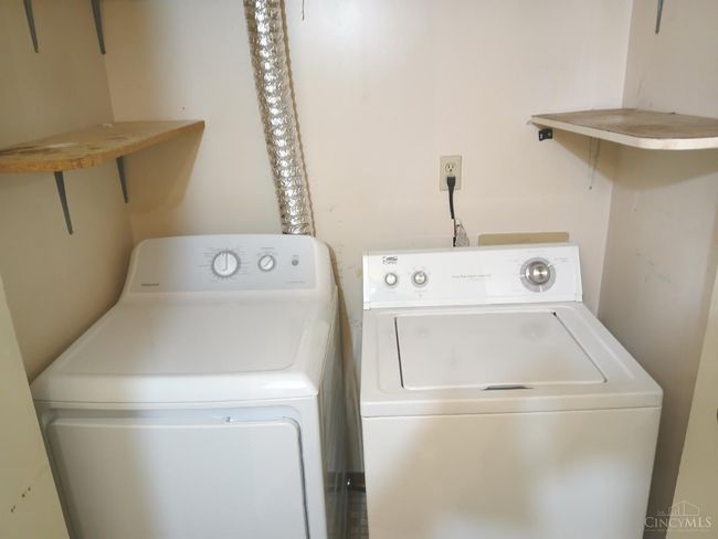 5292 Eaglesnest Dr, Condo with 2 bedrooms, 2 bathrooms and null parking in Cincinnati OH | Image 12