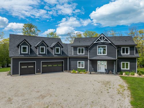 76B Johnston Rd, Mindemoya, ON, P0P1S0 | Card Image