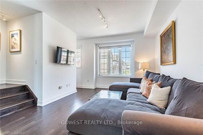 396 Belcourt Common, House attached with 3 bedrooms, 4 bathrooms and 2 parking in Oakville ON | Image 2