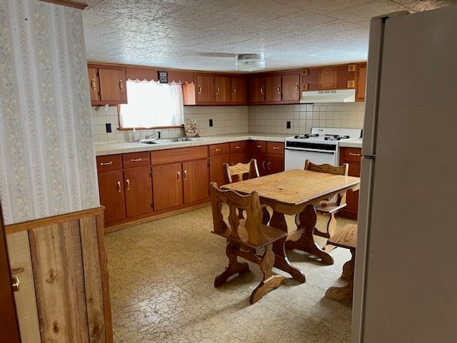 2nd Floor Kitchen | Image 10