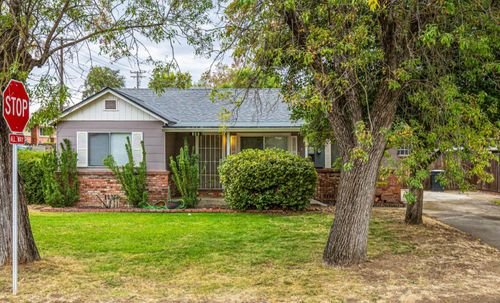 920 Vine Ave, Roseville, CA, 95678-4033 | Card Image