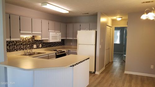 817 Premier Dr, Panama City, FL, 32401-6313 | Card Image