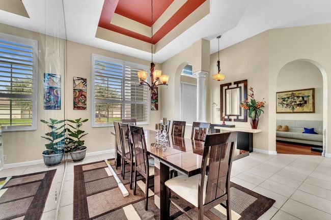 Formal diningroom | Image 10