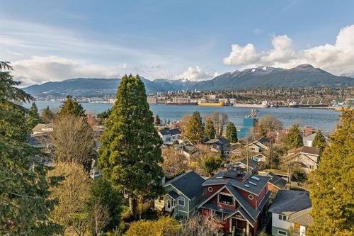 2798 Yale St, Vancouver, BC, V5K1C3 | Card Image