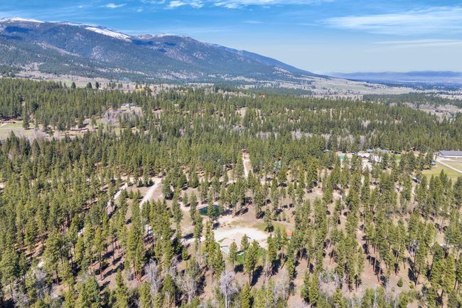 887 Bear Creek Trl, House other with 3 bedrooms, 2 bathrooms and null parking in Victor MT | Image 78