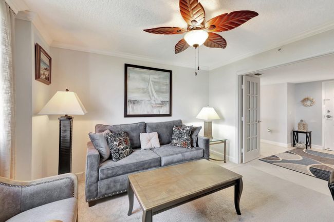 APT-1404 - 5049 N Highway A1a, Condo with 3 bedrooms, 2 bathrooms and null parking in Hutchinson Island FL | Image 38