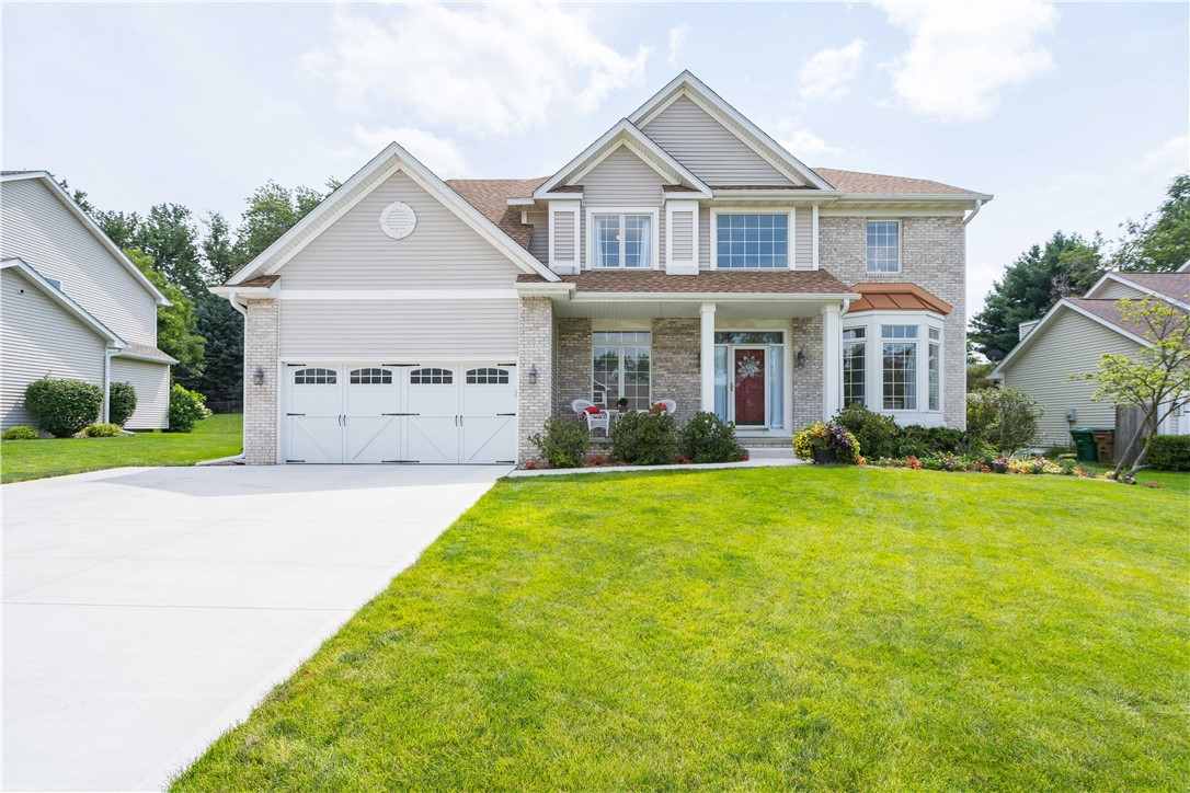 Barnham Dr, Johnston, IA 50131