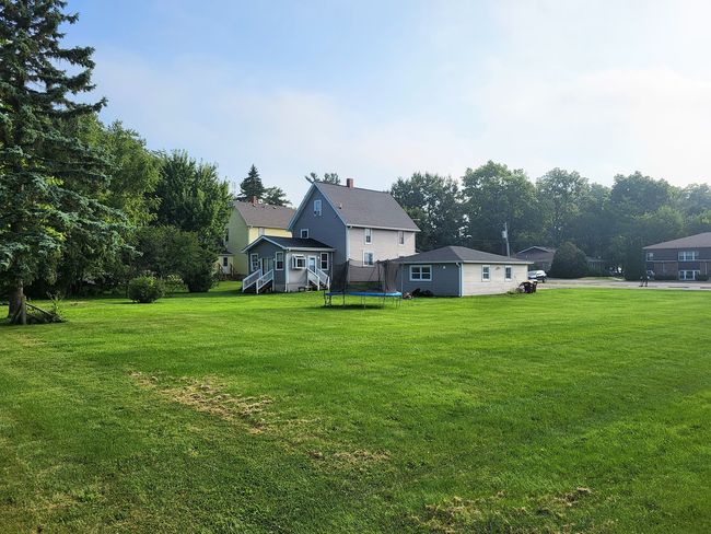 240 Maple St, House other with 5 bedrooms, 3 bathrooms and 2 parking in Paw Paw IL | Image 21