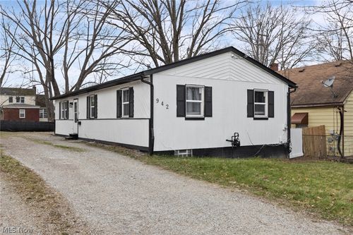 942 Winton Ave, Akron, OH, 44320-2846 | Card Image