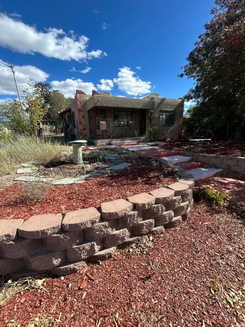 1100 Buena Vista Dr Se, Albuquerque, NM, 87106-4105 | Card Image