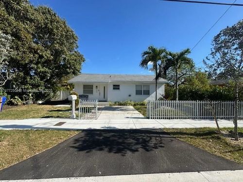 3005 Sw 24th Ter, Miami, FL, 33145-3337 | Card Image