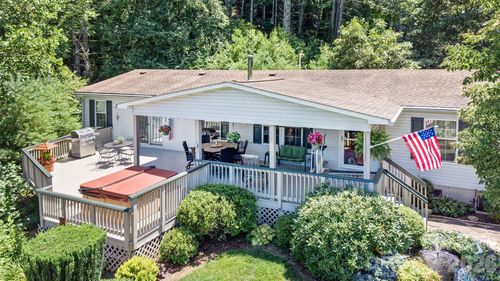 185 Trout Water Cir, Burnsville, NC, 28714-8207 | Card Image