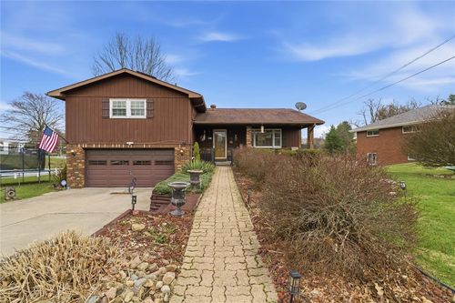 4301 Beverly Dr, Aliquippa, PA, 15001-4601 | Card Image