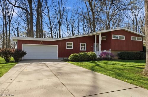 6972 Ronjoy Pl, Youngstown, OH, 44512-4351 | Card Image